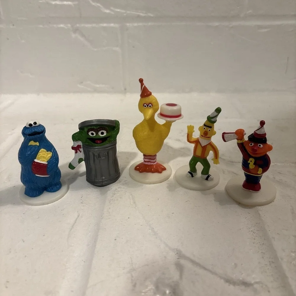 VIntage Wilton Sesame Street Jim Henson Birthday Cake toppers-5 pieces
